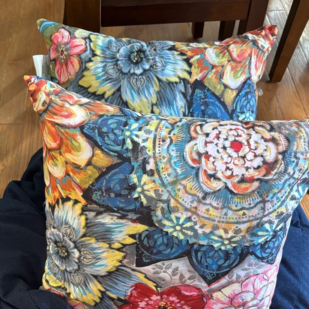 Vibrant Floral Boho Accent Pillow set Laurel Home New! Bed Bath and Beyond! $90!